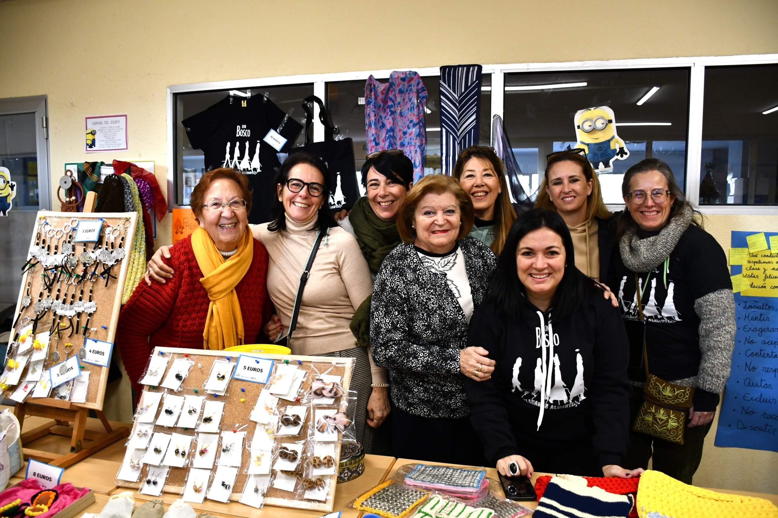 The Mamas & The Papas Mercadillo Solidario Fiesta DB AMPA 2023 Salesianas Alicante